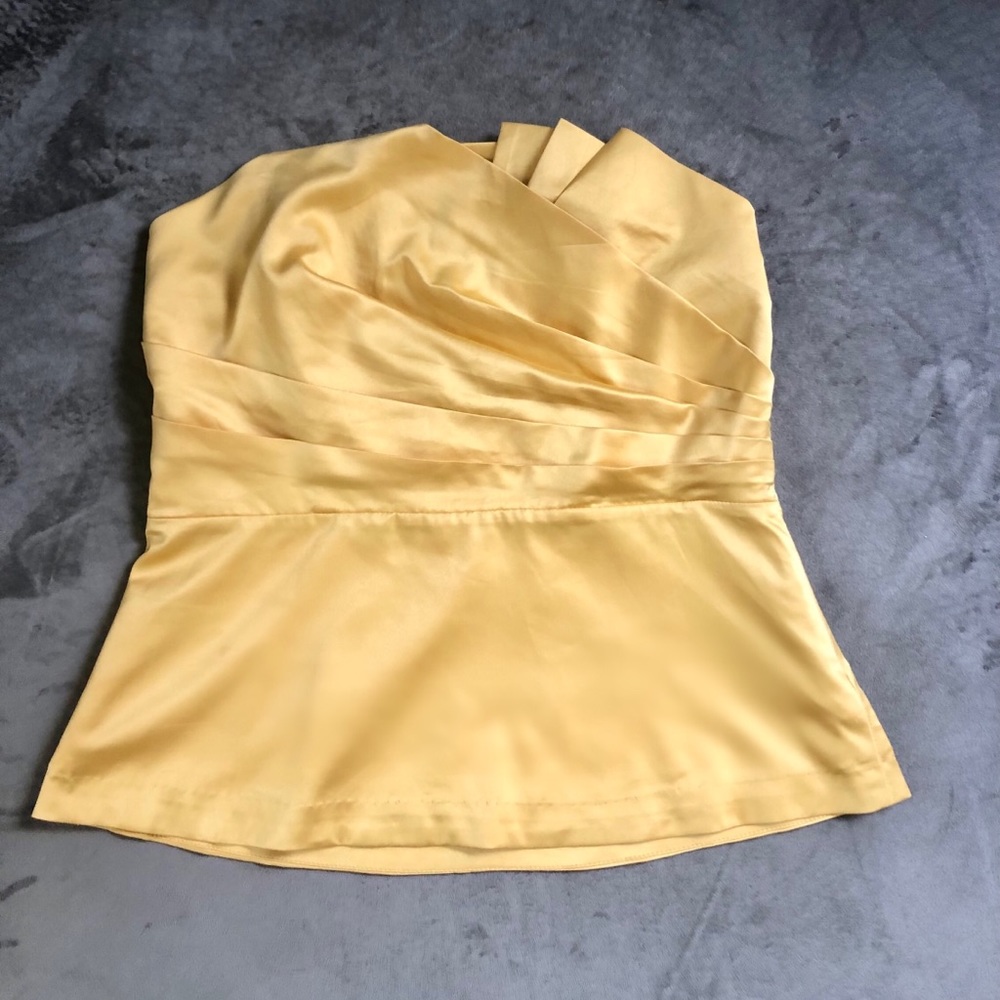 Strapless Sexy Structured Yellow Top Size: Large